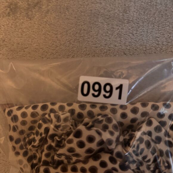 Cynthia Rowley Shirt Women Small Cream Polka Dots Silk Ruffle Sleeveless Preppy - Picture 9 of 9